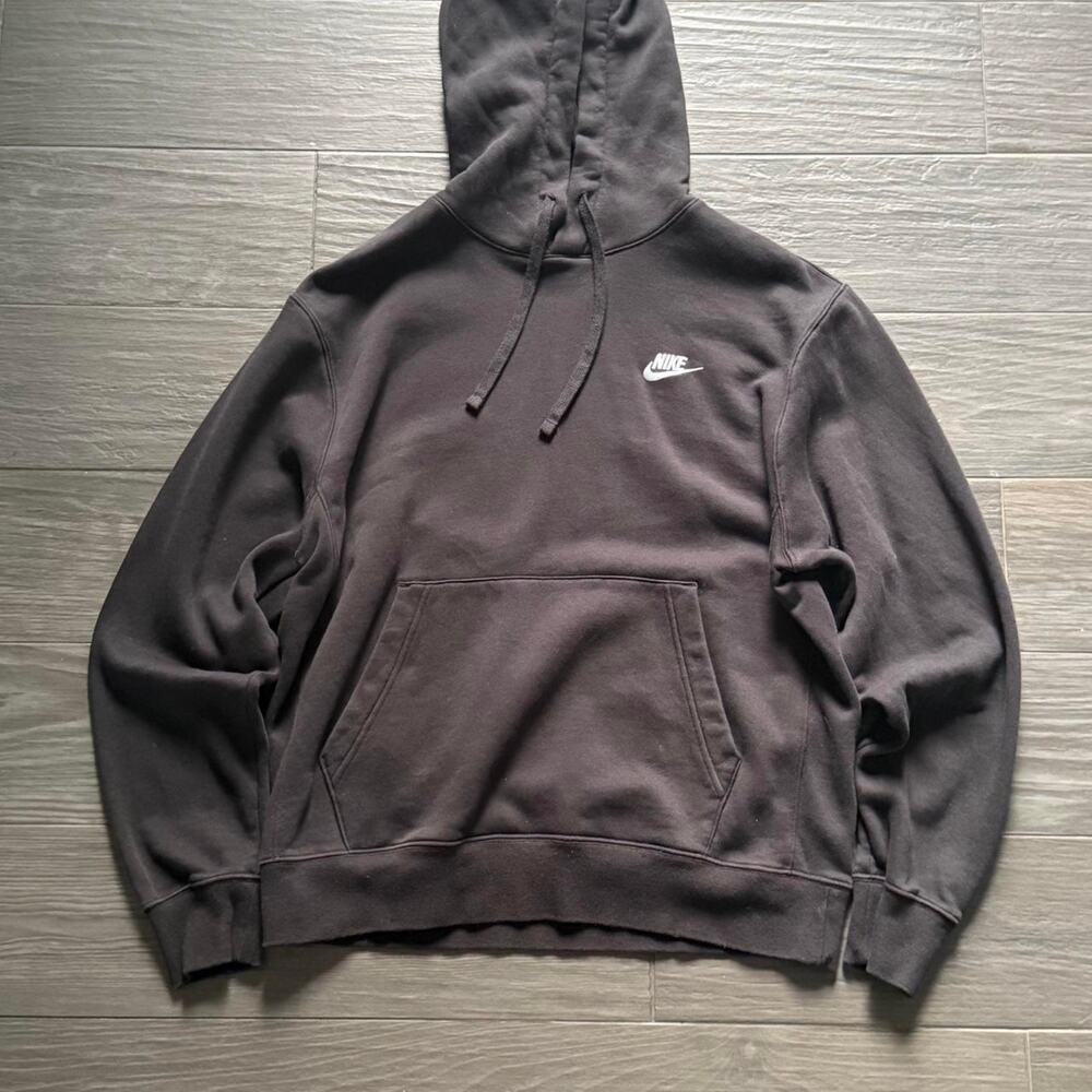 Size m nike black hoodie